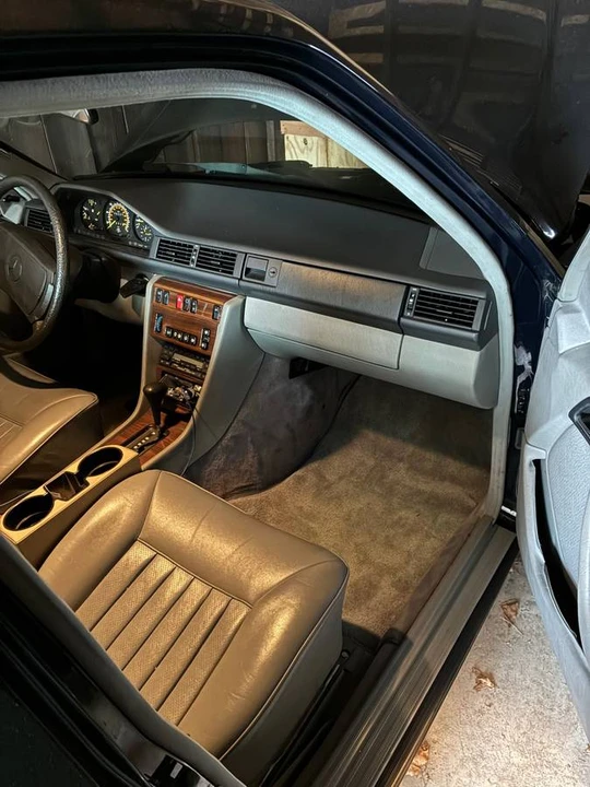 1986 Mercedes-Benz W124 E-Class - Image 8 of 17