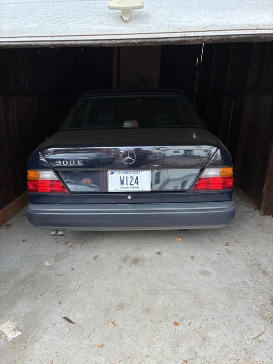 1986 Mercedes-Benz W124 E-Class - Image 9 of 17