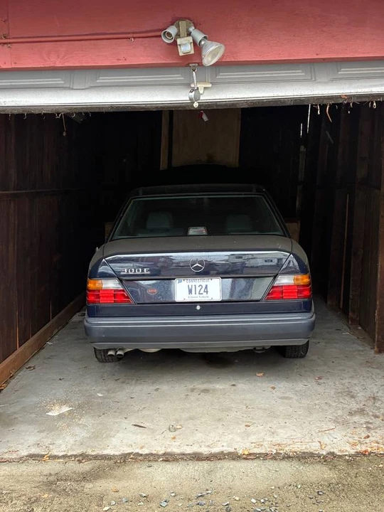 1986 Mercedes-Benz W124 E-Class - Image 7 of 17