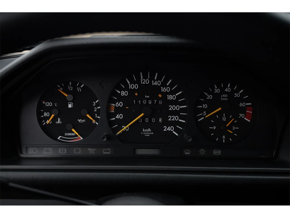 1986 Mercedes-Benz W124 E-Class - Image 8 of 11