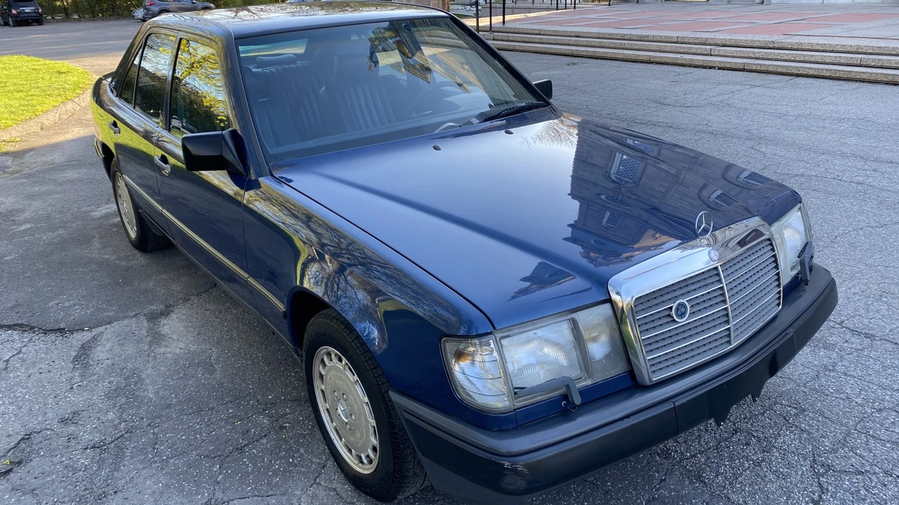 1986 Mercedes-Benz W124 E-Class - Image 29 of 31