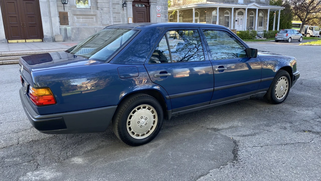1986 Mercedes-Benz W124 E-Class - Image 22 of 31