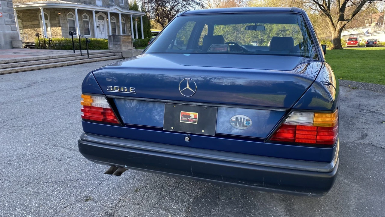 1986 Mercedes-Benz W124 E-Class - Image 19 of 31