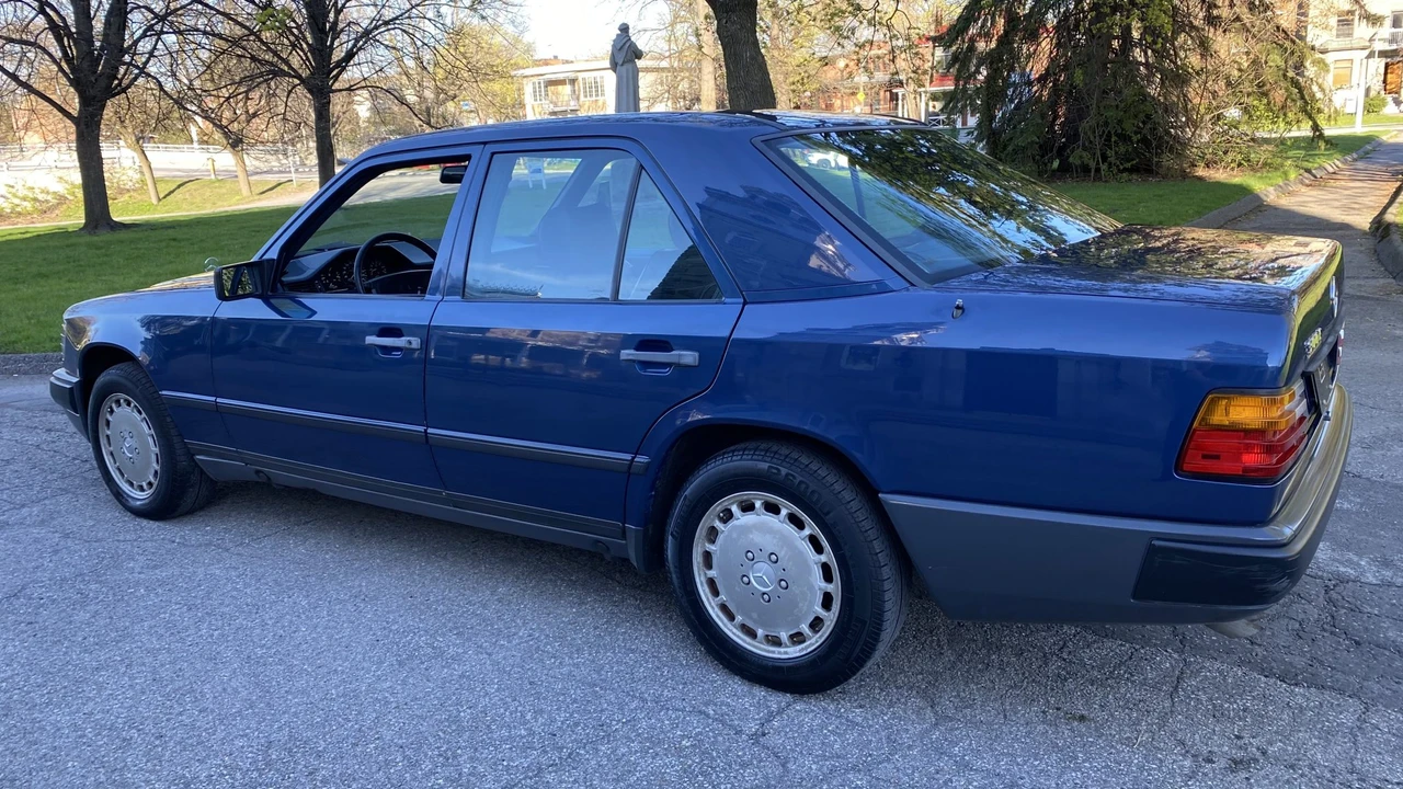 1986 Mercedes-Benz W124 E-Class - Image 13 of 31