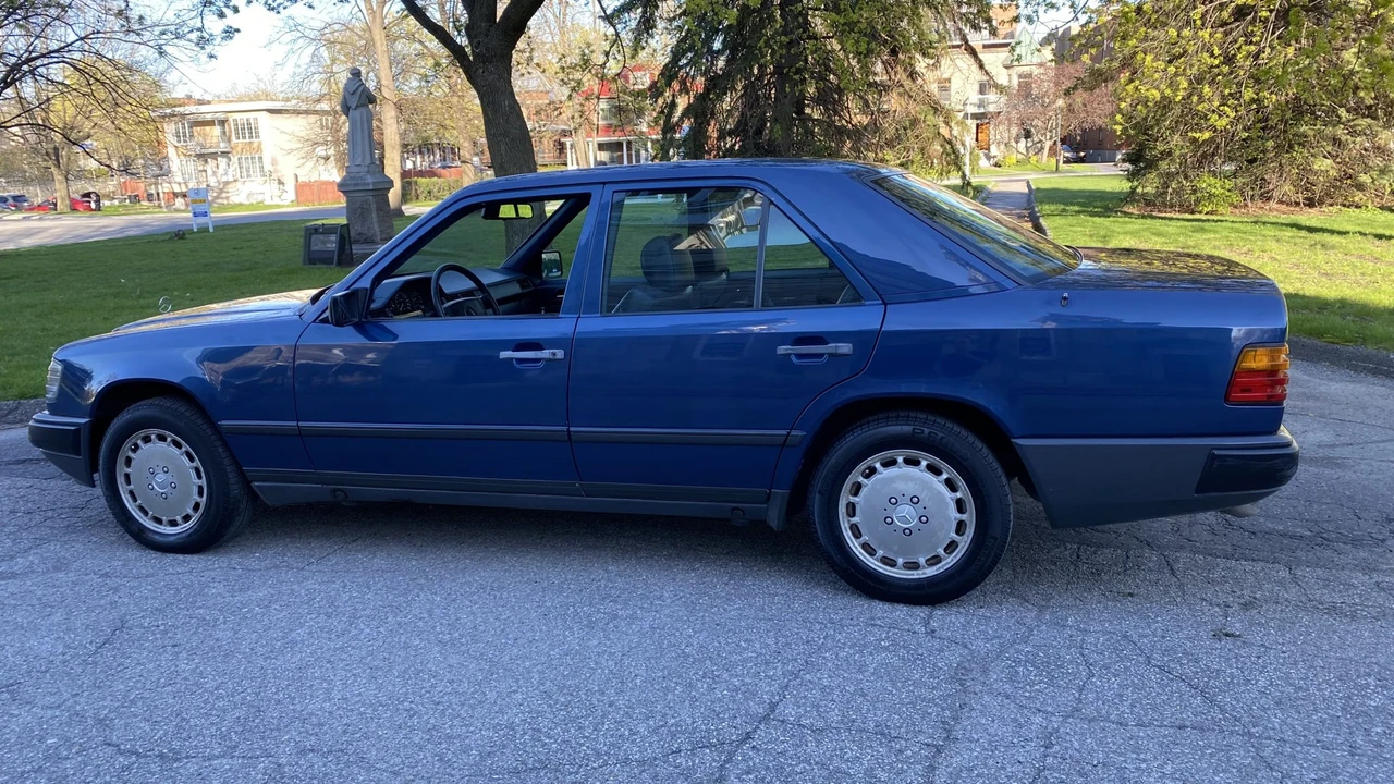 1986 Mercedes-Benz W124 E-Class - Image 11 of 31