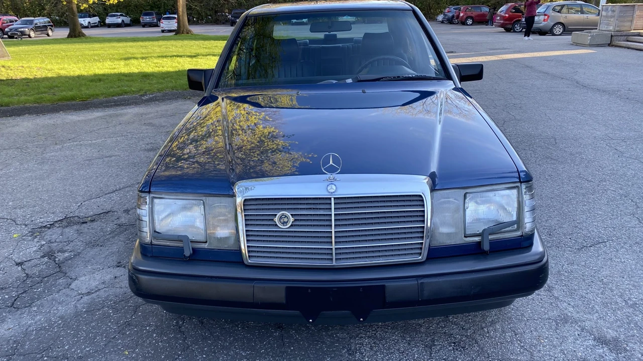 1986 Mercedes-Benz W124 E-Class - Image 31 of 31