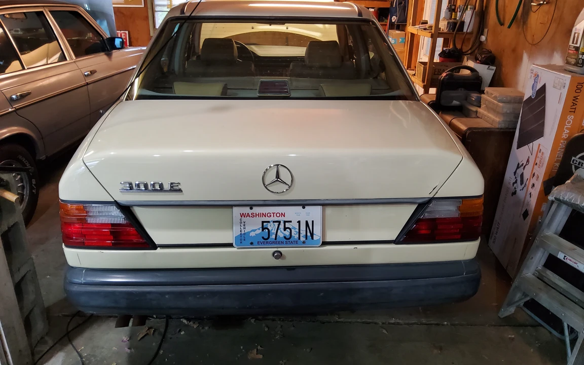 1986 Mercedes-Benz W124 E-Class - Image 6 of 31