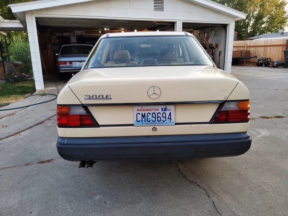 1986 Mercedes-Benz W124 E-Class - Image 5 of 31