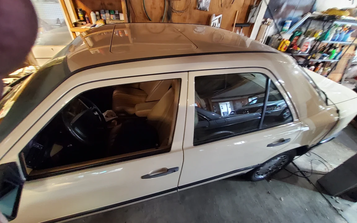 1986 Mercedes-Benz W124 E-Class - Image 9 of 31