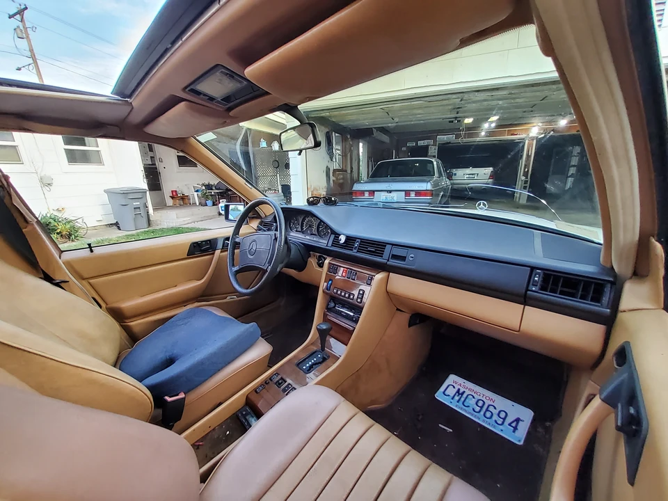 1986 Mercedes-Benz W124 E-Class - Image 21 of 31