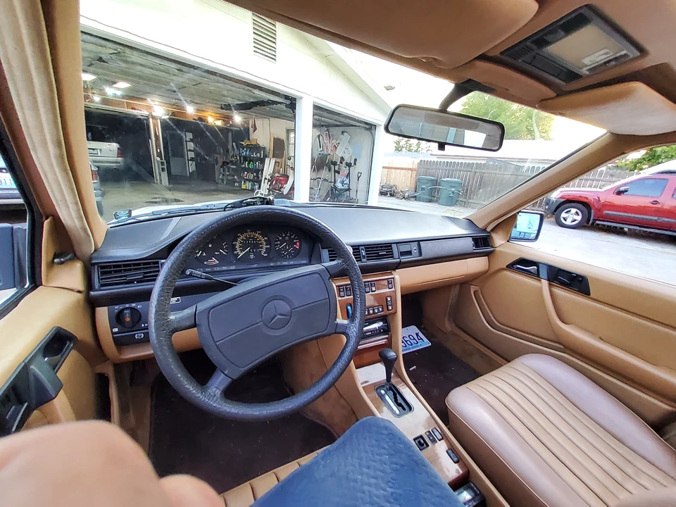 1986 Mercedes-Benz W124 E-Class - Image 15 of 31
