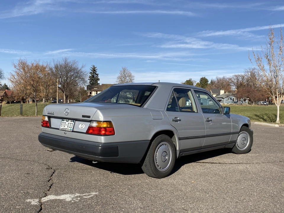 1986 Mercedes-Benz W124 E-Class - Image 19 of 31