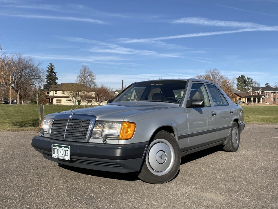 1986 Mercedes-Benz W124 E-Class - Image 11 of 31