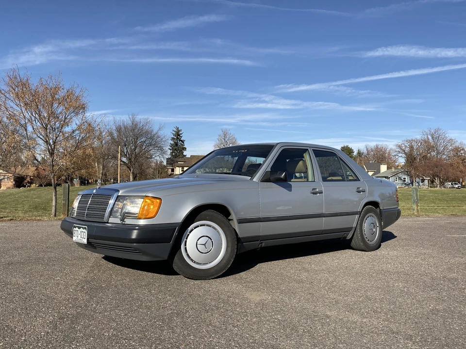 1986 Mercedes-Benz W124 E-Class - Image 12 of 31