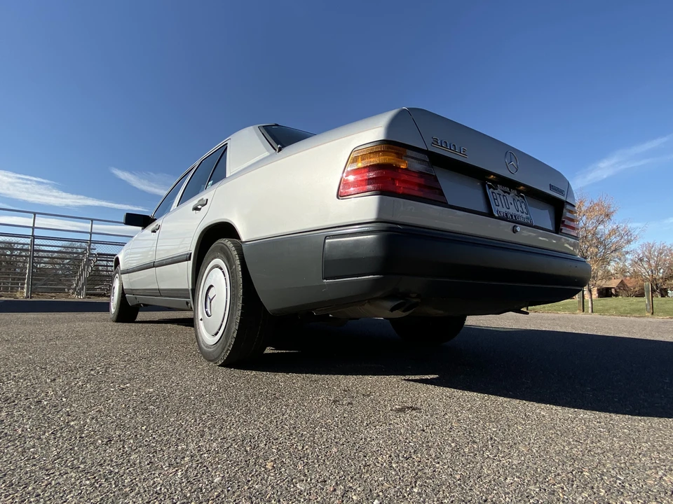1986 Mercedes-Benz W124 E-Class - Image 14 of 31