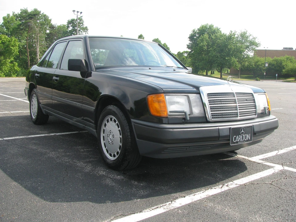1986 Mercedes-Benz W124 E-Class - Image 3 of 31