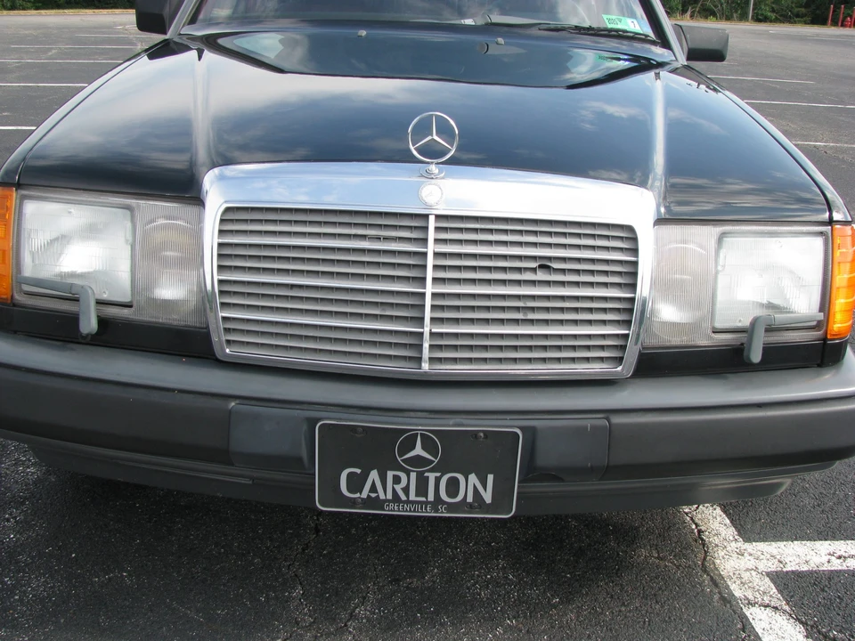 1986 Mercedes-Benz W124 E-Class - Image 16 of 31