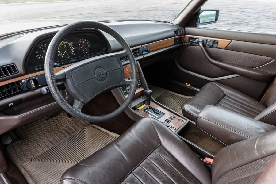 1986 Mercedes-Benz W126 S-Class Sedan - Image 4 of 31