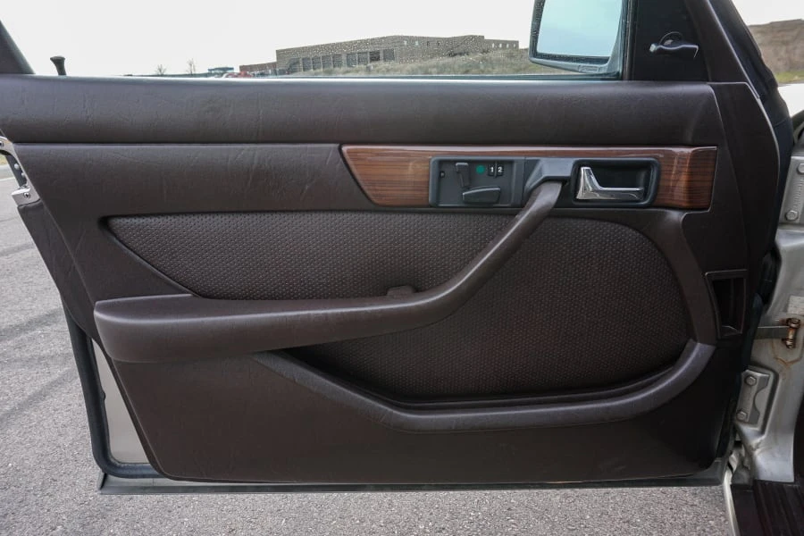 1986 Mercedes-Benz W126 S-Class Sedan - Image 23 of 31