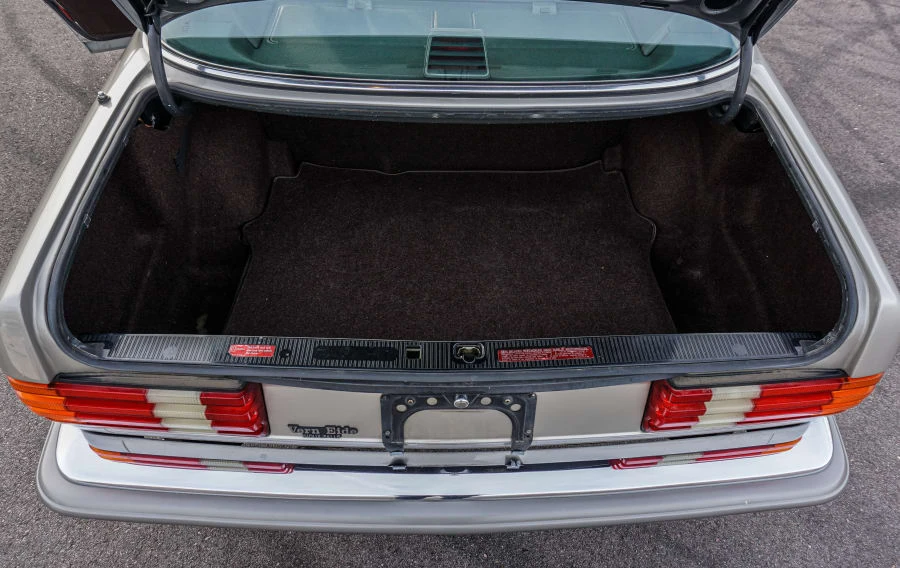 1986 Mercedes-Benz W126 S-Class Sedan - Image 20 of 31