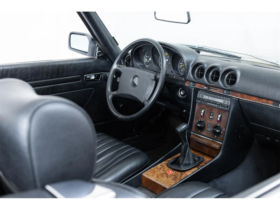 1986 Mercedes-Benz R107 SL-Class - Image 10 of 31