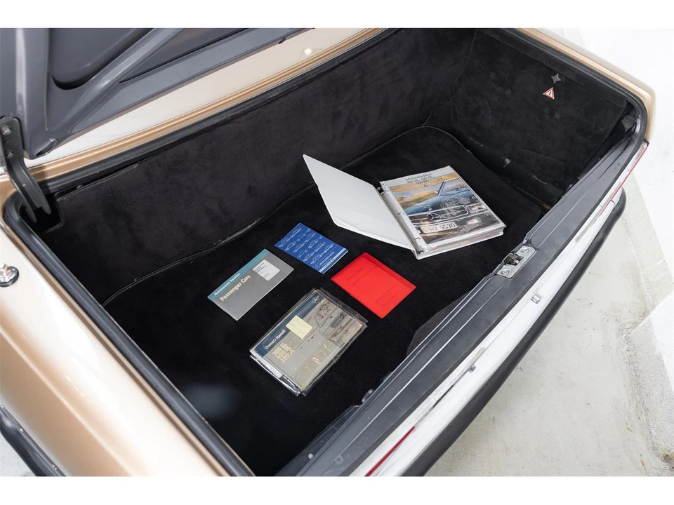 1986 Mercedes-Benz R107 SL-Class - Image 30 of 31
