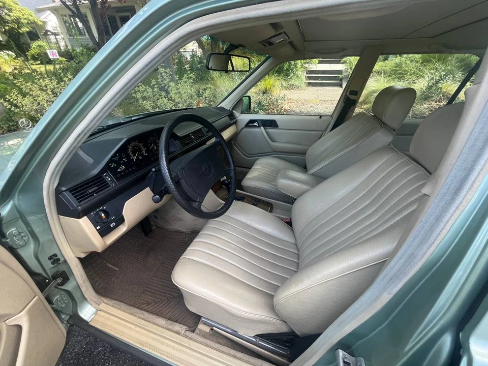 1987 Mercedes-Benz W124 E-Class - Image 9 of 18