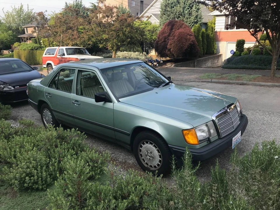 1987 Mercedes-Benz W124 E-Class - Image 15 of 18