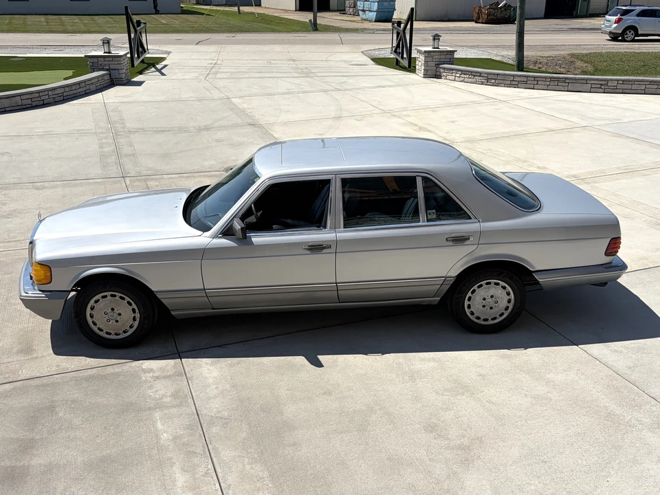 1986 Mercedes-Benz W126 S-Class Sedan - Image 10 of 31