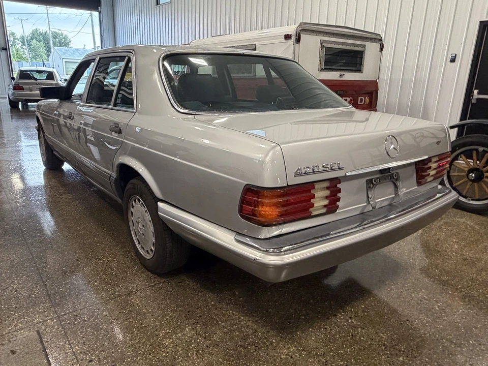 1986 Mercedes-Benz W126 S-Class Sedan - Image 24 of 31