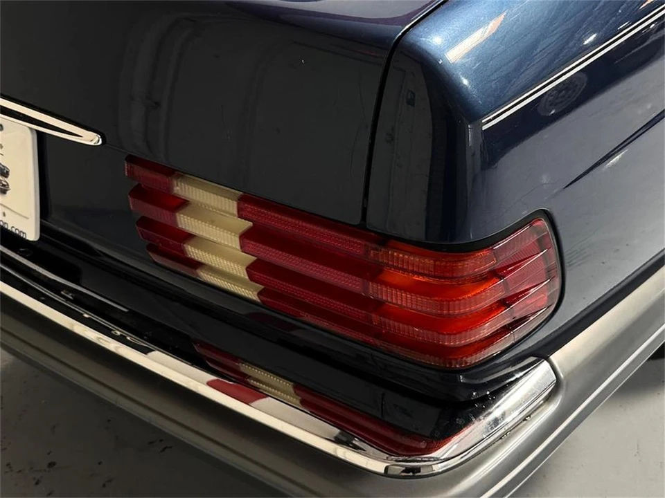 1986 Mercedes-Benz W126 S-Class Sedan - Image 21 of 31