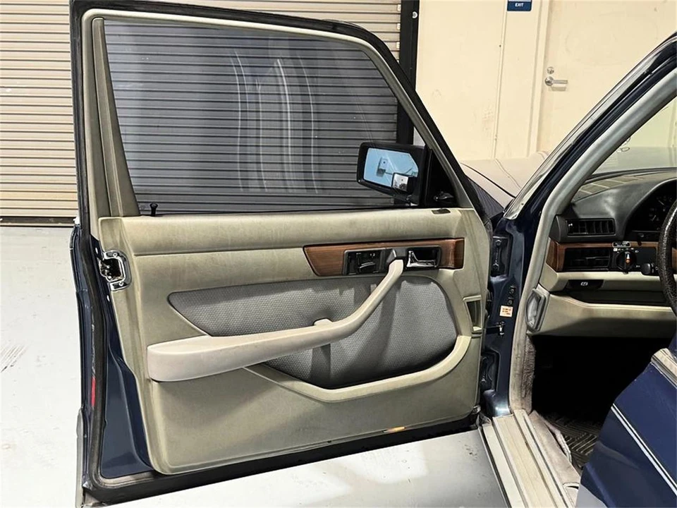 1986 Mercedes-Benz W126 S-Class Sedan - Image 5 of 31