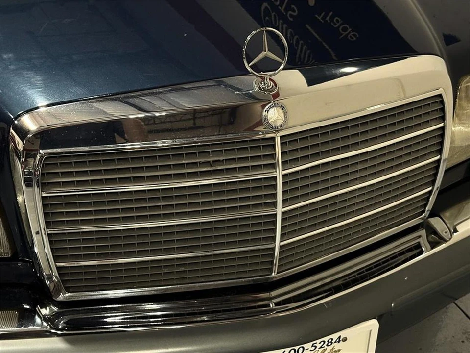 1986 Mercedes-Benz W126 S-Class Sedan - Image 28 of 31