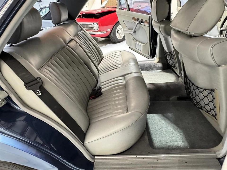 1986 Mercedes-Benz W126 S-Class Sedan - Image 16 of 31
