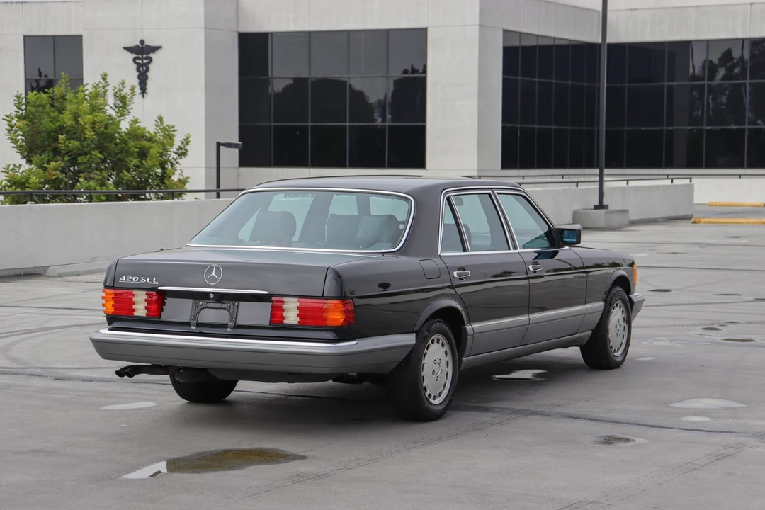 1986 Mercedes-Benz W126 S-Class Sedan - Image 17 of 31