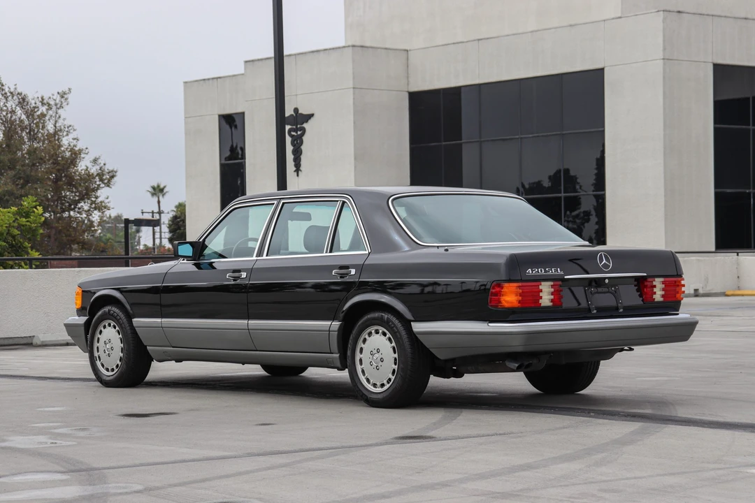 1986 Mercedes-Benz W126 S-Class Sedan - Image 10 of 31