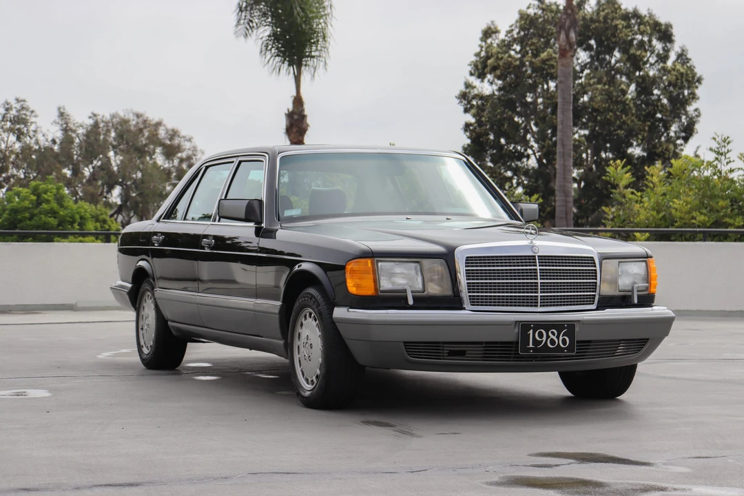 1986 Mercedes-Benz W126 S-Class Sedan - Image 3 of 31