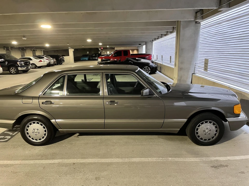 1986 Mercedes-Benz W126 S-Class Sedan - Image 20 of 31