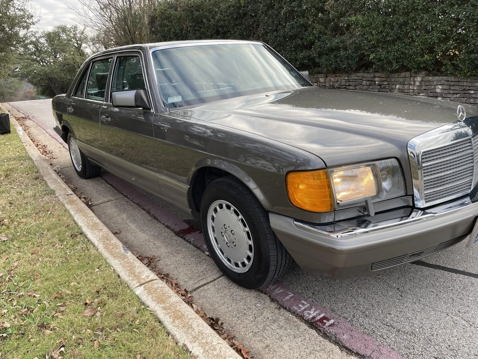 1986 Mercedes-Benz W126 S-Class Sedan - Image 23 of 31