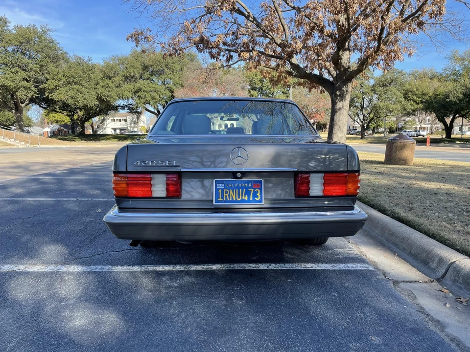 1986 Mercedes-Benz W126 S-Class Sedan - Image 11 of 31