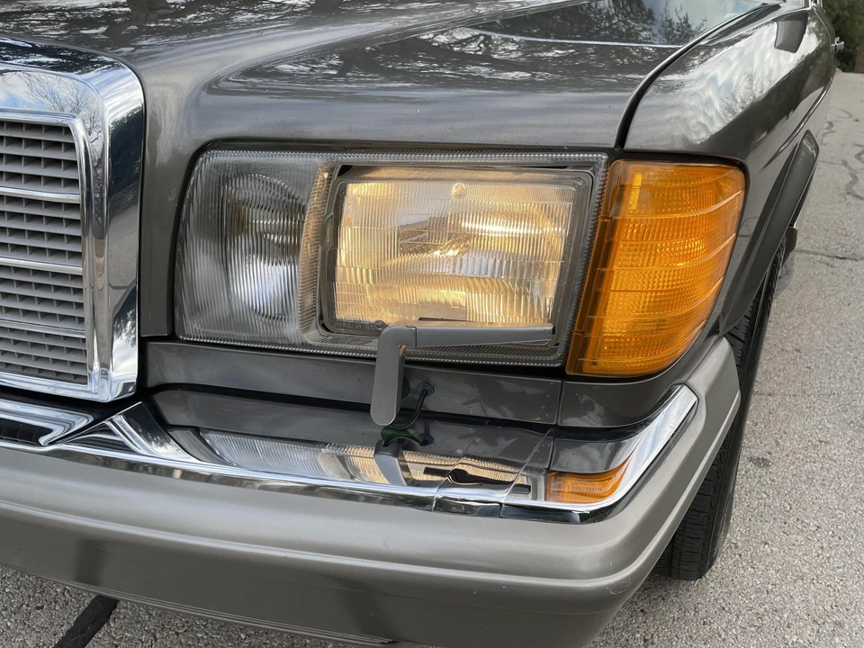 1986 Mercedes-Benz W126 S-Class Sedan - Image 28 of 31