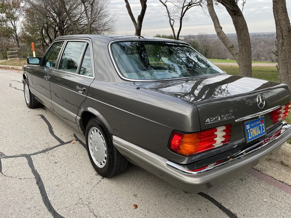 1986 Mercedes-Benz W126 S-Class Sedan - Image 9 of 31