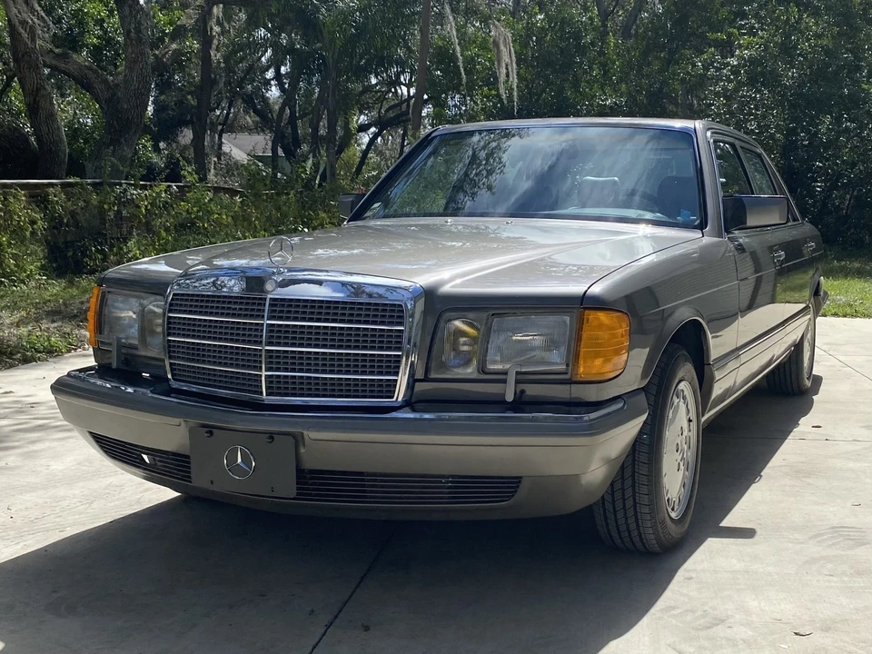1986 Mercedes-Benz W126 S-Class Sedan - Image 3 of 31