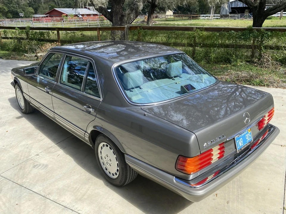 1986 Mercedes-Benz W126 S-Class Sedan - Image 9 of 31