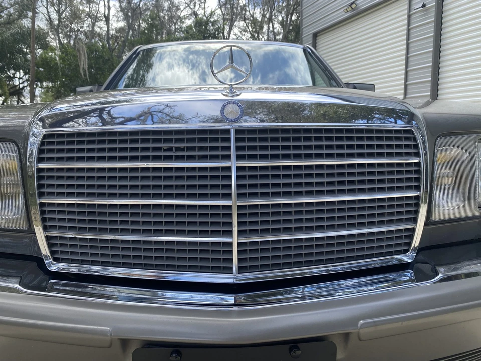 1986 Mercedes-Benz W126 S-Class Sedan - Image 30 of 31