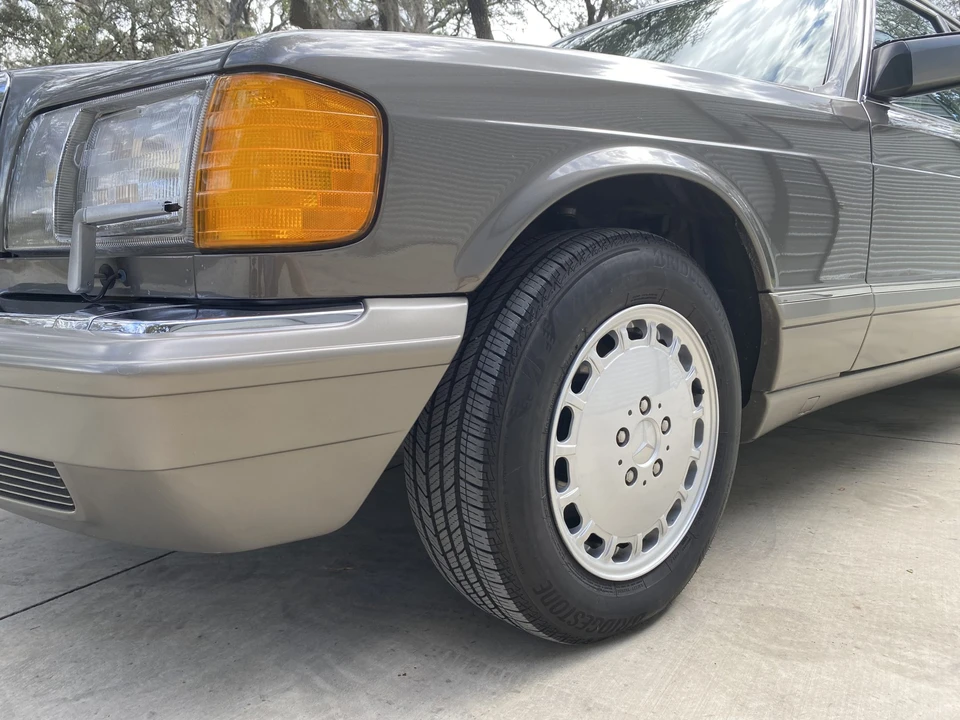 1986 Mercedes-Benz W126 S-Class Sedan - Image 18 of 31