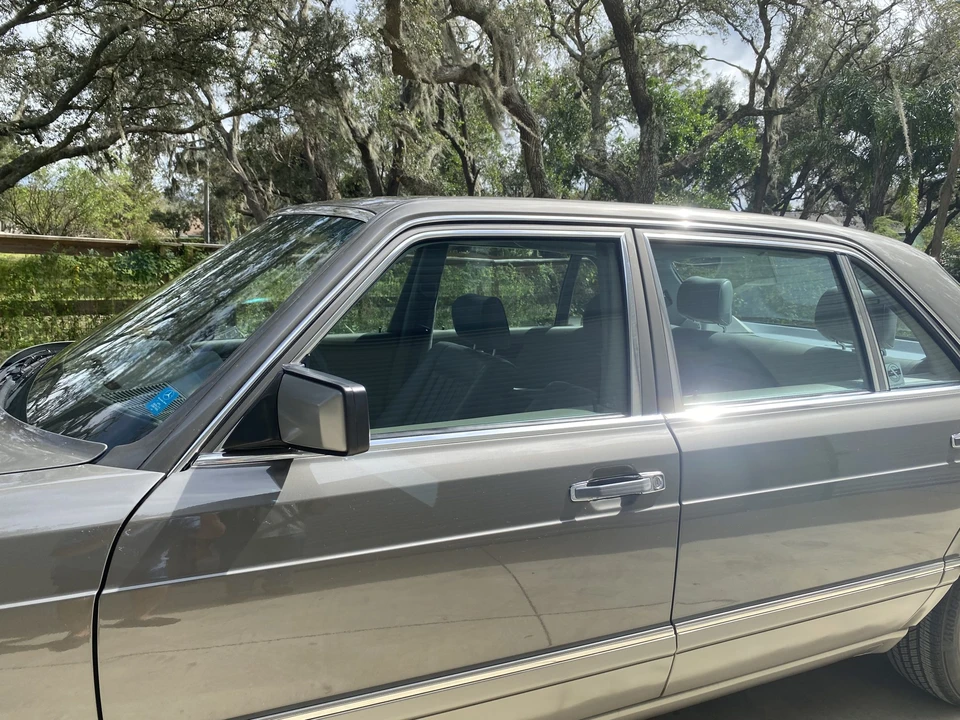 1986 Mercedes-Benz W126 S-Class Sedan - Image 20 of 31