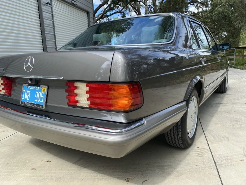 1986 Mercedes-Benz W126 S-Class Sedan - Image 24 of 31