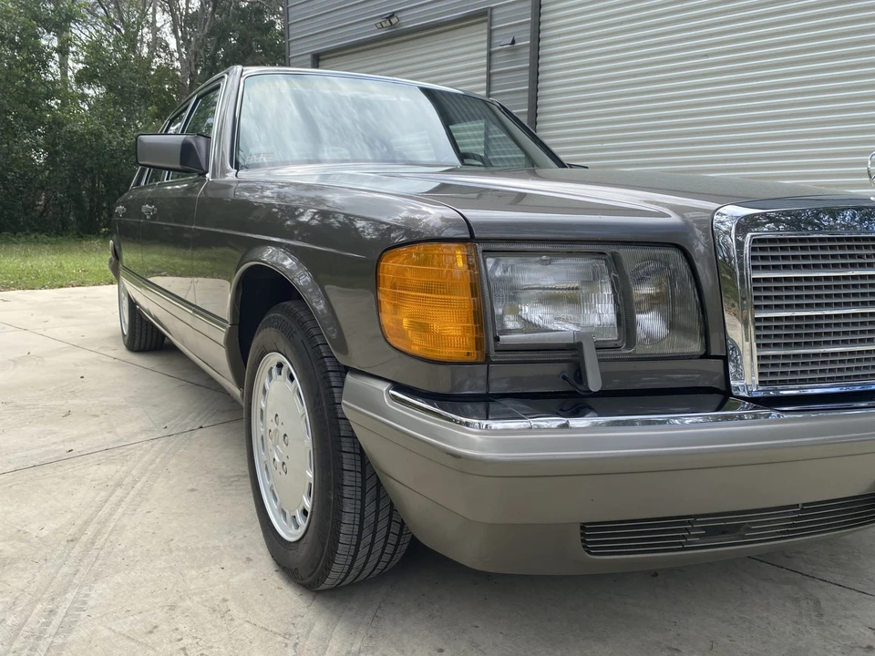 1986 Mercedes-Benz W126 S-Class Sedan - Image 28 of 31