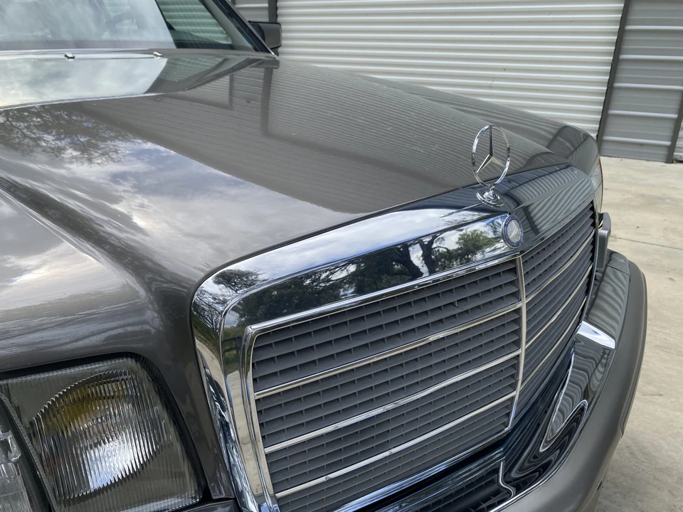 1986 Mercedes-Benz W126 S-Class Sedan - Image 31 of 31